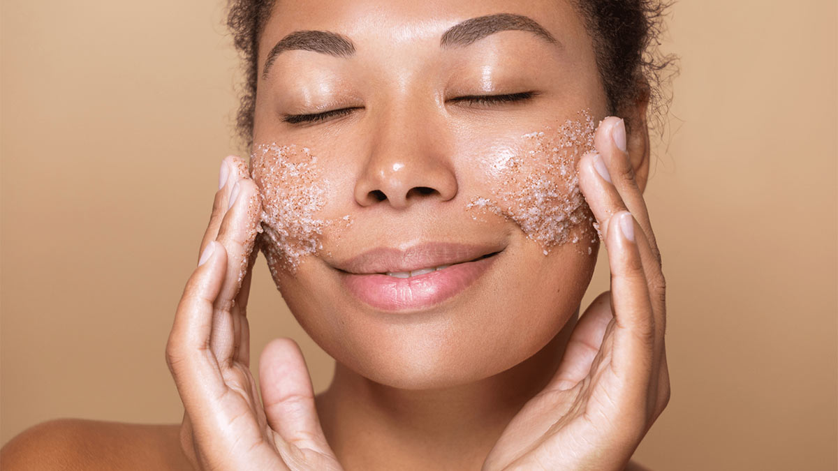 بایدها در روتین مراقبت از پوست حساس