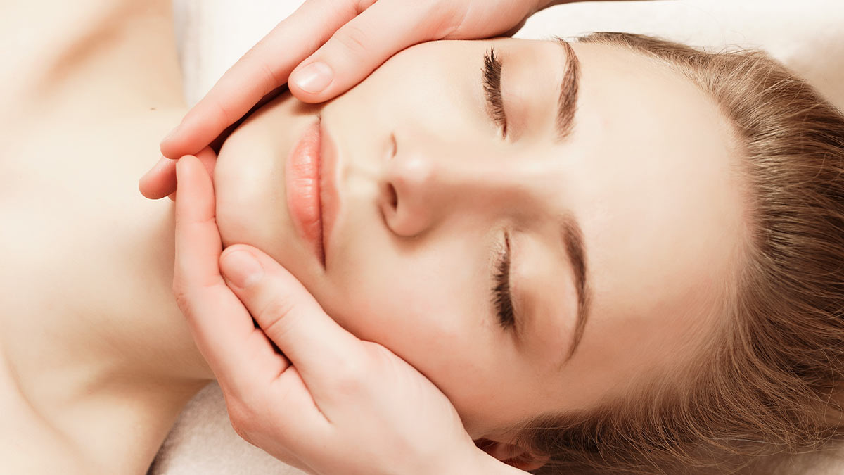 نقش خواب REM در سلامت پوست